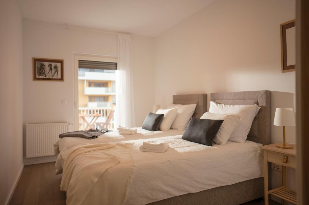 Mannequin: Sea View, Private Parking In The Garage Apartment Rijeka Exterior photo