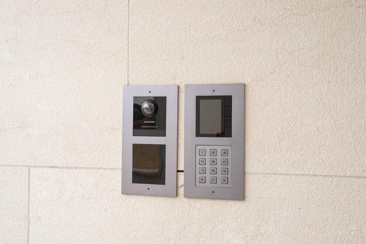Mannequin: Sea View, Private Parking In The Garage Apartment Rijeka Exterior photo